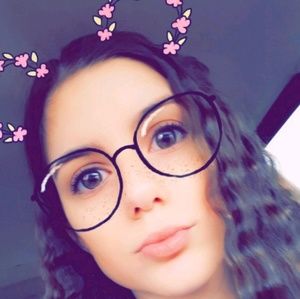 Meet your Posher, Meagan